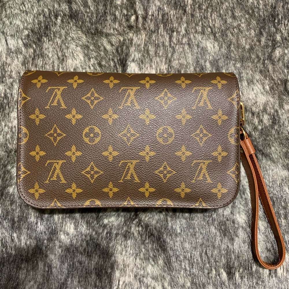 Authentic Vintage LOUIS VUITTON Orsay Clutch